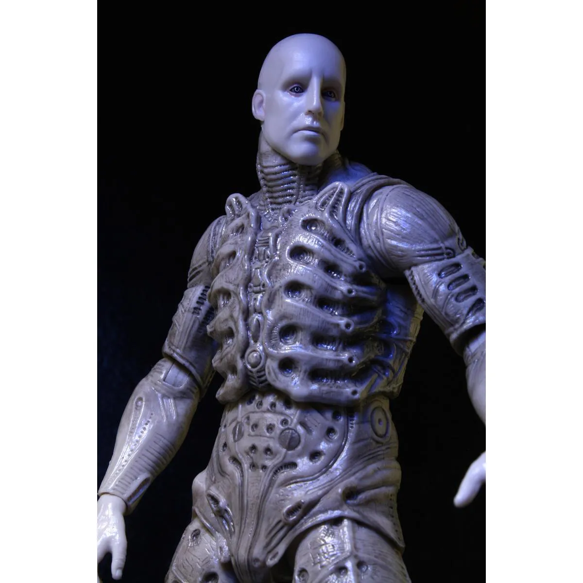 PROMETHEUS: Series 1 Engineer (Pressure Suit) 7-Inch Scale Deluxe Action Figure